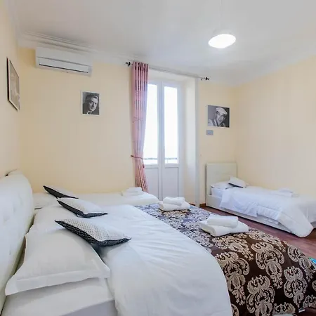 Flower Guest house 3*