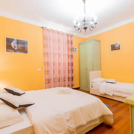 Flower Guest house 3*