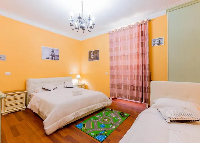 Flower 招待所 罗马